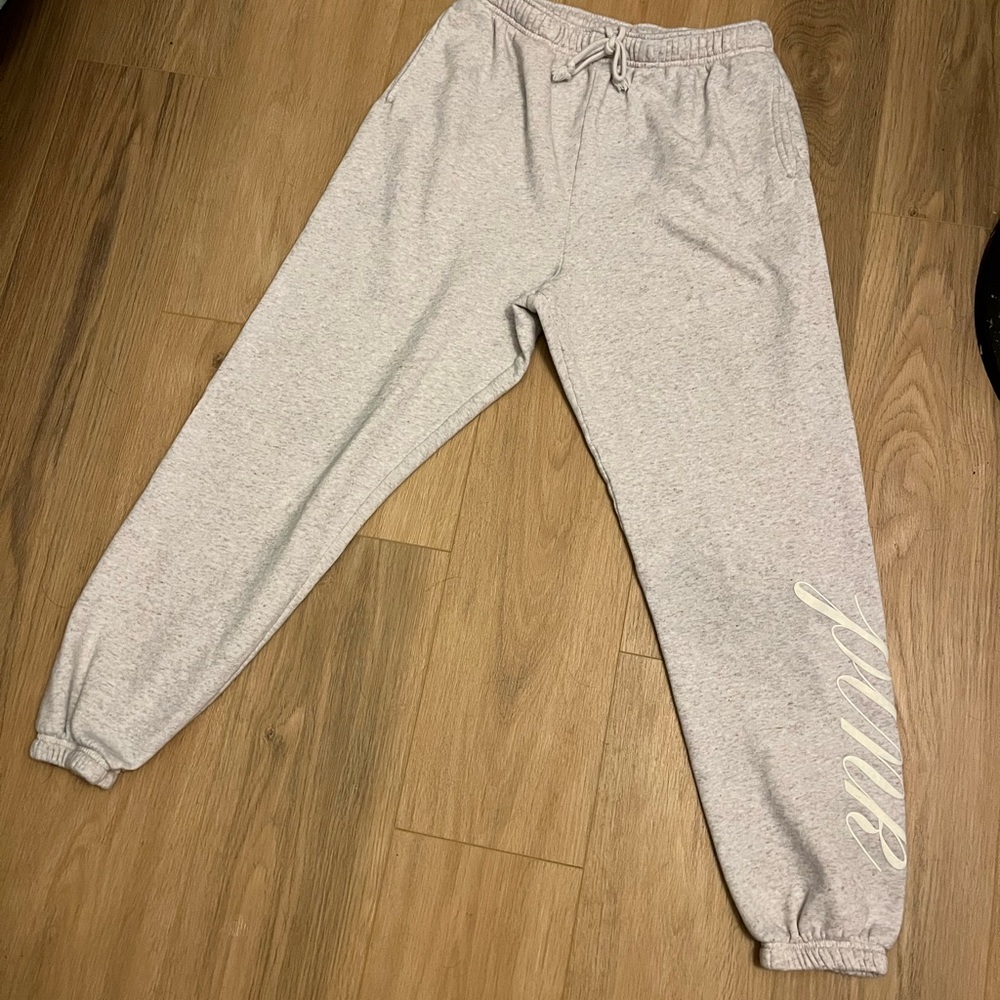 LIKE NEW Victoria’s Secret PINK Oatmeal Sweatpants Logo Pockets Oversized M